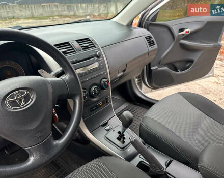 Серый Тойота Королла, объемом двигателя 1.59 л и пробегом 170 тыс. км за 6500 $, фото 14 на Automoto.ua