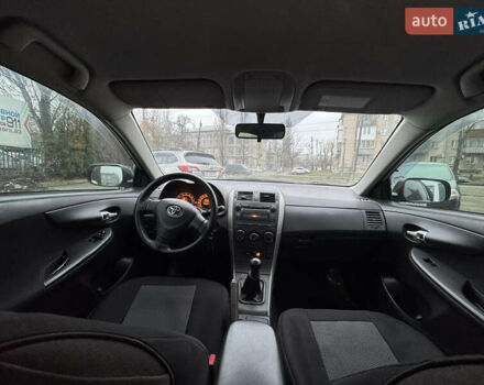 Серый Тойота Королла, объемом двигателя 1.6 л и пробегом 162 тыс. км за 7300 $, фото 15 на Automoto.ua
