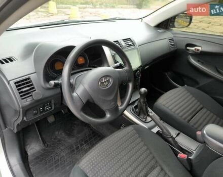 Серый Тойота Королла, объемом двигателя 1.6 л и пробегом 193 тыс. км за 7700 $, фото 20 на Automoto.ua