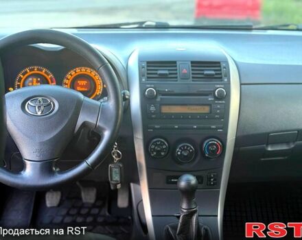 Серый Тойота Королла, объемом двигателя 1.6 л и пробегом 126 тыс. км за 3800 $, фото 5 на Automoto.ua