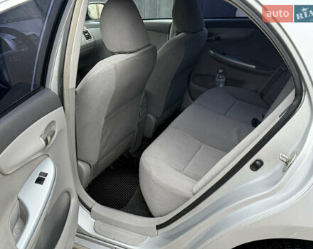 Серый Тойота Королла, объемом двигателя 1.6 л и пробегом 190 тыс. км за 6800 $, фото 5 на Automoto.ua