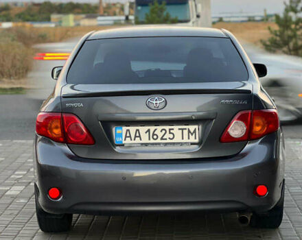 Серый Тойота Королла, объемом двигателя 1.6 л и пробегом 195 тыс. км за 6800 $, фото 3 на Automoto.ua