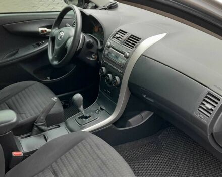 Сірий Тойота Королла, об'ємом двигуна 1.6 л та пробігом 174 тис. км за 6900 $, фото 15 на Automoto.ua