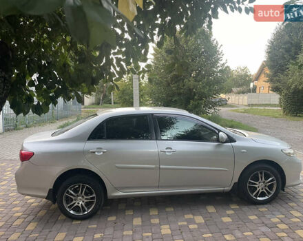 Сірий Тойота Королла, об'ємом двигуна 1.6 л та пробігом 170 тис. км за 6999 $, фото 8 на Automoto.ua
