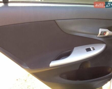 Сірий Тойота Королла, об'ємом двигуна 1.6 л та пробігом 292 тис. км за 5100 $, фото 5 на Automoto.ua