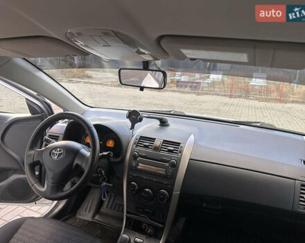 Серый Тойота Королла, объемом двигателя 1.6 л и пробегом 163 тыс. км за 6900 $, фото 24 на Automoto.ua