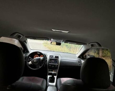 Серый Тойота Королла, объемом двигателя 1.6 л и пробегом 190 тыс. км за 5750 $, фото 6 на Automoto.ua