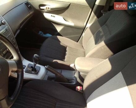 Сірий Тойота Королла, об'ємом двигуна 1.6 л та пробігом 292 тис. км за 5100 $, фото 10 на Automoto.ua