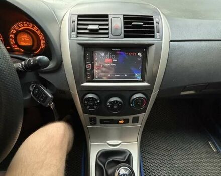 Серый Тойота Королла, объемом двигателя 1.6 л и пробегом 190 тыс. км за 5750 $, фото 10 на Automoto.ua