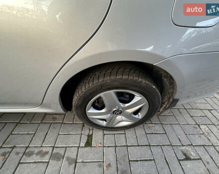 Серый Тойота Королла, объемом двигателя 1.6 л и пробегом 163 тыс. км за 6900 $, фото 28 на Automoto.ua