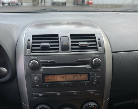 Серый Тойота Королла, объемом двигателя 1.6 л и пробегом 279 тыс. км за 6999 $, фото 12 на Automoto.ua