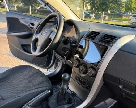 Сірий Тойота Королла, об'ємом двигуна 1.6 л та пробігом 293 тис. км за 5800 $, фото 12 на Automoto.ua