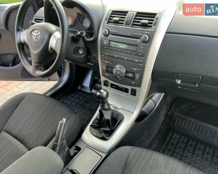Сірий Тойота Королла, об'ємом двигуна 1.6 л та пробігом 213 тис. км за 7699 $, фото 27 на Automoto.ua
