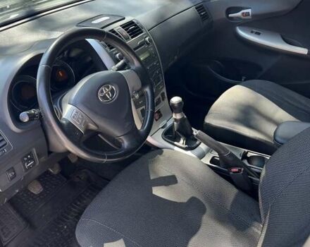 Серый Тойота Королла, объемом двигателя 1.6 л и пробегом 195 тыс. км за 7000 $, фото 6 на Automoto.ua