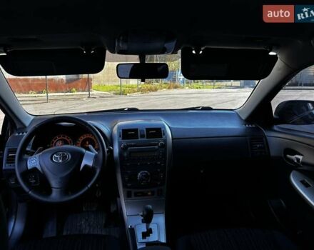 Сірий Тойота Королла, об'ємом двигуна 1.6 л та пробігом 257 тис. км за 5850 $, фото 11 на Automoto.ua
