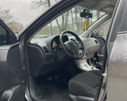 Серый Тойота Королла, объемом двигателя 1.6 л и пробегом 180 тыс. км за 5600 $, фото 12 на Automoto.ua