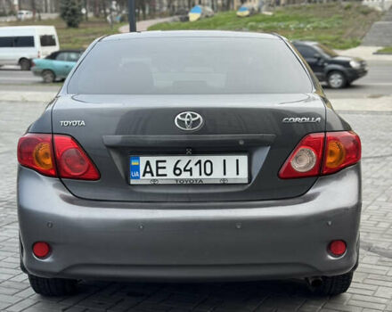Серый Тойота Королла, объемом двигателя 1.6 л и пробегом 235 тыс. км за 4999 $, фото 3 на Automoto.ua