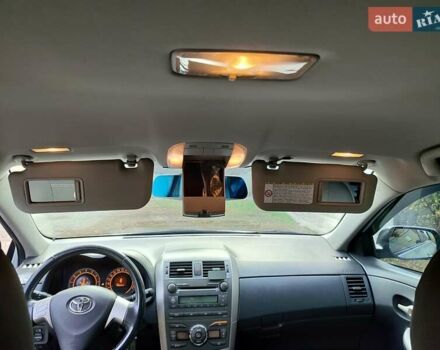 Сірий Тойота Королла, об'ємом двигуна 1.6 л та пробігом 196 тис. км за 8200 $, фото 18 на Automoto.ua