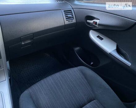 Серый Тойота Королла, объемом двигателя 1.6 л и пробегом 277 тыс. км за 5900 $, фото 23 на Automoto.ua