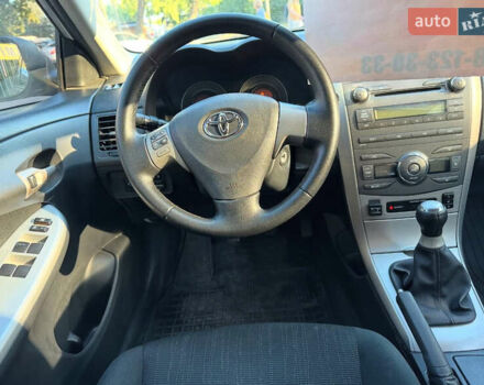 Серый Тойота Королла, объемом двигателя 1.6 л и пробегом 169 тыс. км за 6999 $, фото 9 на Automoto.ua