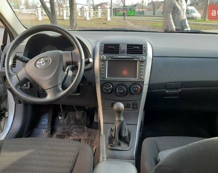 Серый Тойота Королла, объемом двигателя 1.6 л и пробегом 128 тыс. км за 7800 $, фото 13 на Automoto.ua
