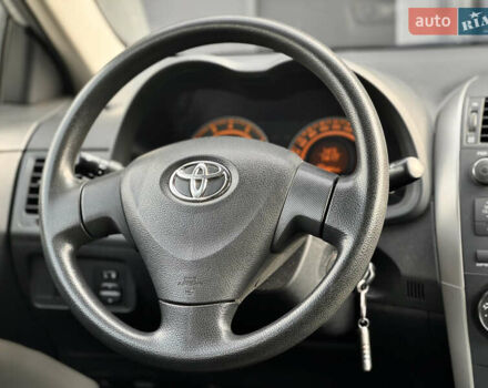 Серый Тойота Королла, объемом двигателя 1.6 л и пробегом 160 тыс. км за 7495 $, фото 30 на Automoto.ua