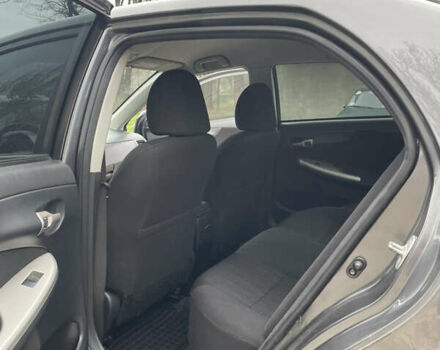 Серый Тойота Королла, объемом двигателя 1.6 л и пробегом 180 тыс. км за 5600 $, фото 11 на Automoto.ua