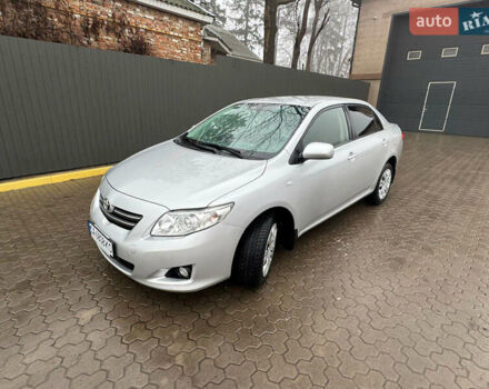 Серый Тойота Королла, объемом двигателя 1.6 л и пробегом 172 тыс. км за 8000 $, фото 2 на Automoto.ua