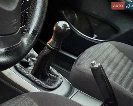 Серый Тойота Королла, объемом двигателя 1.6 л и пробегом 165 тыс. км за 7250 $, фото 16 на Automoto.ua