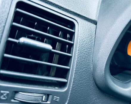 Серый Тойота Королла, объемом двигателя 1.6 л и пробегом 197 тыс. км за 6300 $, фото 7 на Automoto.ua