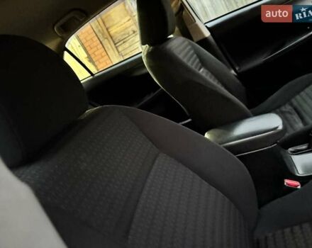 Серый Тойота Королла, объемом двигателя 1.6 л и пробегом 165 тыс. км за 7250 $, фото 31 на Automoto.ua