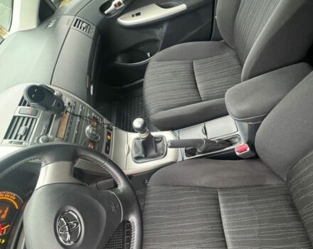 Серый Тойота Королла, объемом двигателя 1.6 л и пробегом 172 тыс. км за 8300 $, фото 9 на Automoto.ua