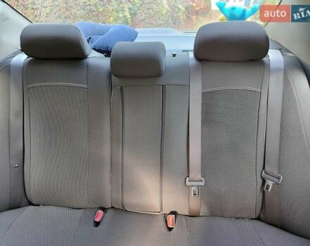 Сірий Тойота Королла, об'ємом двигуна 1.6 л та пробігом 196 тис. км за 8200 $, фото 15 на Automoto.ua