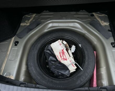 Сірий Тойота Королла, об'ємом двигуна 1.6 л та пробігом 131 тис. км за 8200 $, фото 13 на Automoto.ua