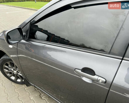 Сірий Тойота Королла, об'ємом двигуна 1.6 л та пробігом 213 тис. км за 7699 $, фото 8 на Automoto.ua