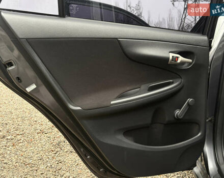Серый Тойота Королла, объемом двигателя 1.6 л и пробегом 44 тыс. км за 8300 $, фото 13 на Automoto.ua