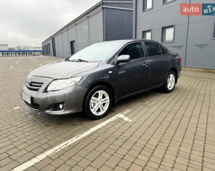 Серый Тойота Королла, объемом двигателя 1.6 л и пробегом 170 тыс. км за 5400 $, фото 1 на Automoto.ua