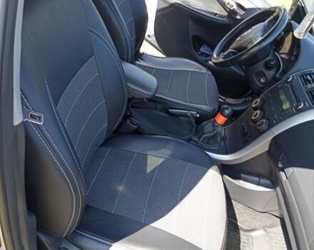 Серый Тойота Королла, объемом двигателя 1.6 л и пробегом 142 тыс. км за 7000 $, фото 11 на Automoto.ua