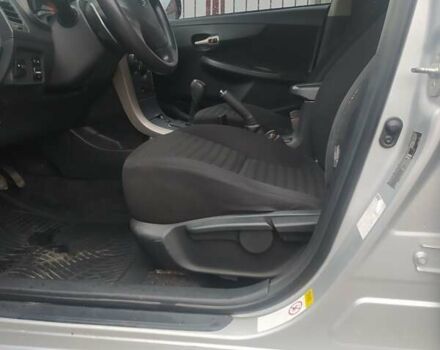 Сірий Тойота Королла, об'ємом двигуна 1.6 л та пробігом 165 тис. км за 7400 $, фото 7 на Automoto.ua