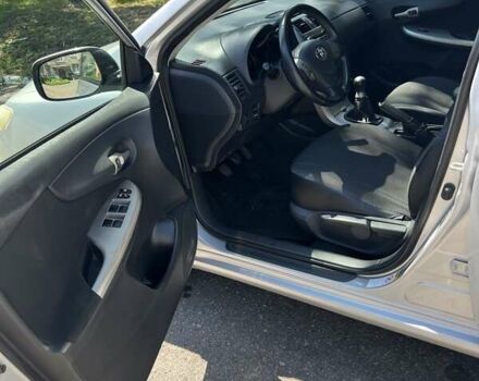 Серый Тойота Королла, объемом двигателя 1.6 л и пробегом 195 тыс. км за 7000 $, фото 7 на Automoto.ua