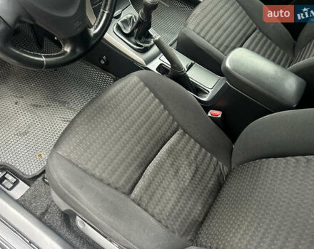 Сірий Тойота Королла, об'ємом двигуна 1.6 л та пробігом 287 тис. км за 5999 $, фото 19 на Automoto.ua