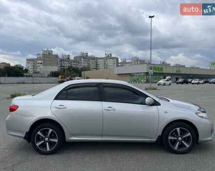 Сірий Тойота Королла, об'ємом двигуна 1.6 л та пробігом 133 тис. км за 7500 $, фото 1 на Automoto.ua