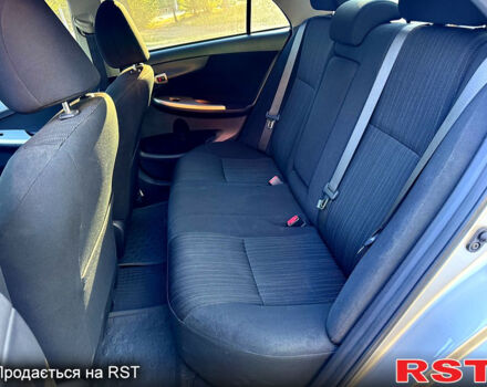 Сірий Тойота Королла, об'ємом двигуна 1.6 л та пробігом 169 тис. км за 7500 $, фото 7 на Automoto.ua