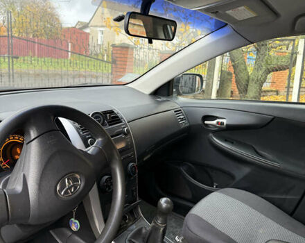 Сірий Тойота Королла, об'ємом двигуна 0.2 л та пробігом 176 тис. км за 7500 $, фото 7 на Automoto.ua