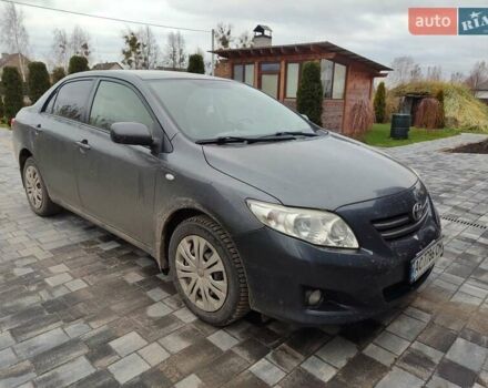 Серый Тойота Королла, объемом двигателя 1.6 л и пробегом 280 тыс. км за 6500 $, фото 2 на Automoto.ua