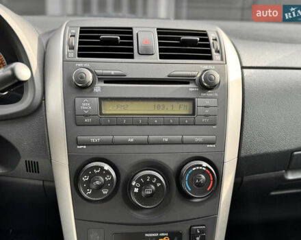 Серый Тойота Королла, объемом двигателя 1.6 л и пробегом 160 тыс. км за 7495 $, фото 23 на Automoto.ua