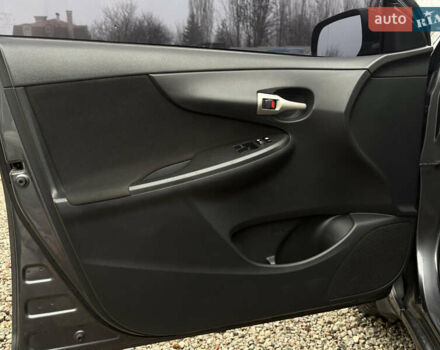 Серый Тойота Королла, объемом двигателя 1.6 л и пробегом 44 тыс. км за 8300 $, фото 10 на Automoto.ua