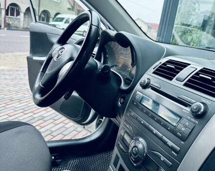 Серый Тойота Королла, объемом двигателя 1.6 л и пробегом 197 тыс. км за 6300 $, фото 49 на Automoto.ua