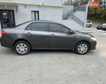 Сірий Тойота Королла, об'ємом двигуна 1.6 л та пробігом 257 тис. км за 5850 $, фото 3 на Automoto.ua