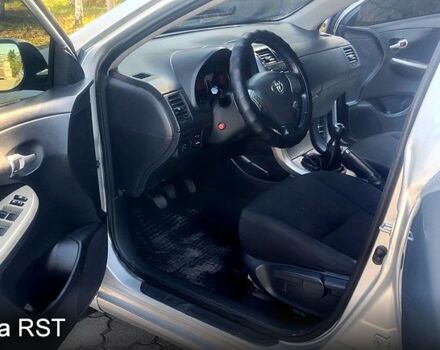 Сірий Тойота Королла, об'ємом двигуна 1.6 л та пробігом 285 тис. км за 5999 $, фото 5 на Automoto.ua